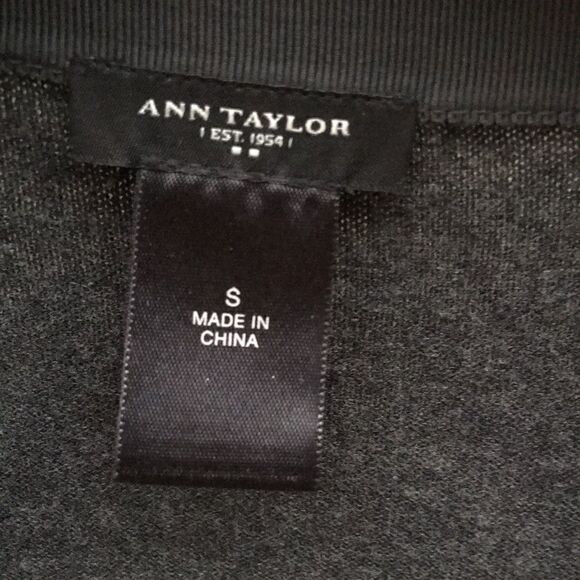 ANN TAYLOR S Wool Blend Button Down Boyfriend Cardigan Sweater - Picture 3 of 10